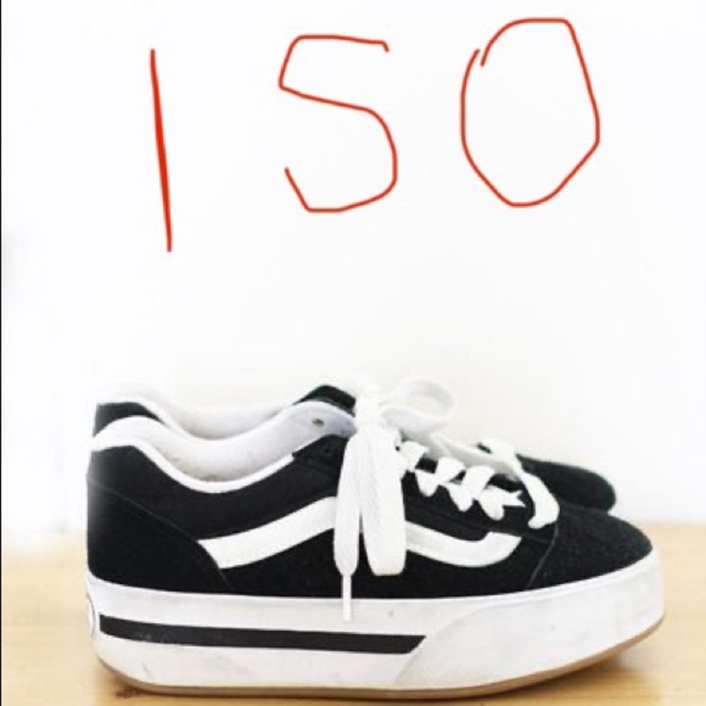 ISO*** Vintage 90s Vans Plat Skool sneakers
